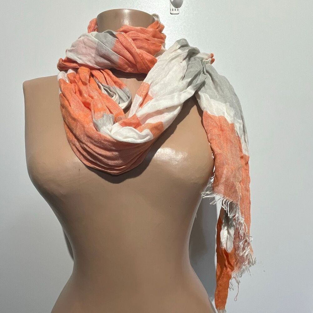 G.H. Bass & Co.‎ Women's Multicolor Classic Plaid Fringe Reversible Wrap Scarf